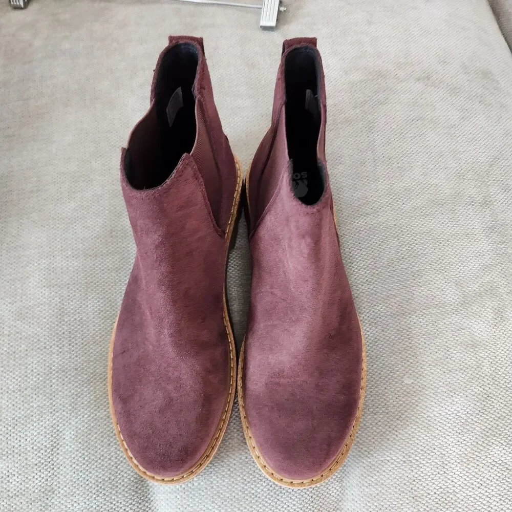 Sorel Women's Burgundy Size 8 Revel RD Chelsea Waterproof Boots NWOB